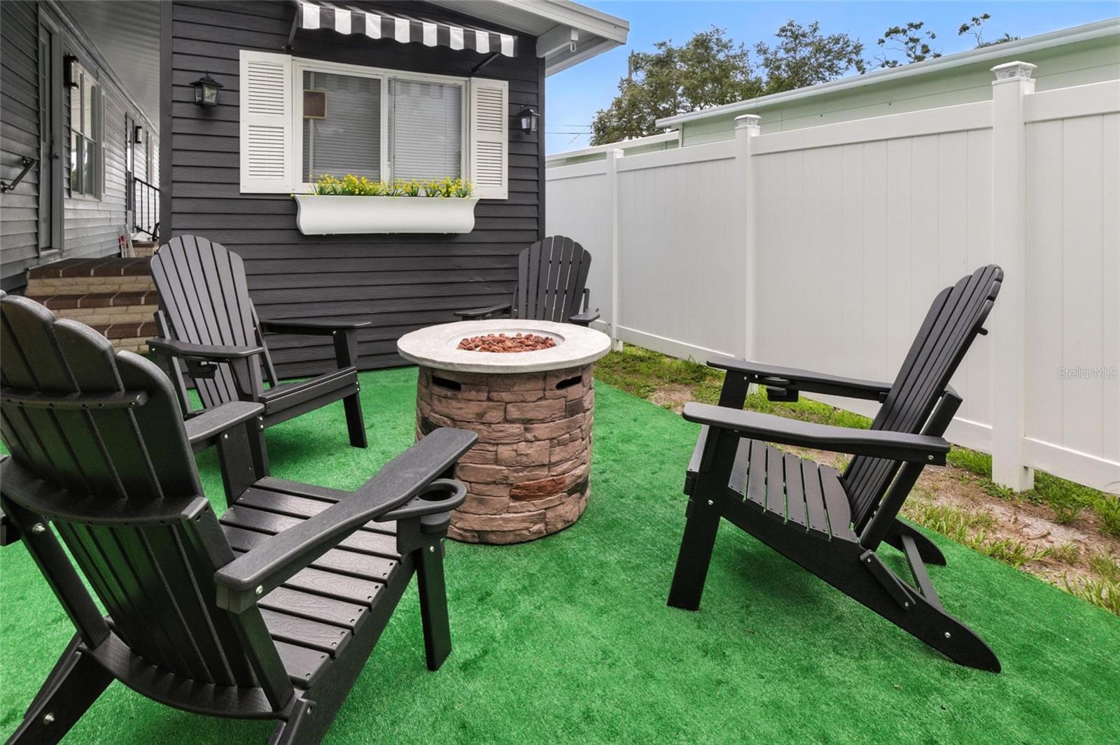 VENICE TRAILER PARK - Residential