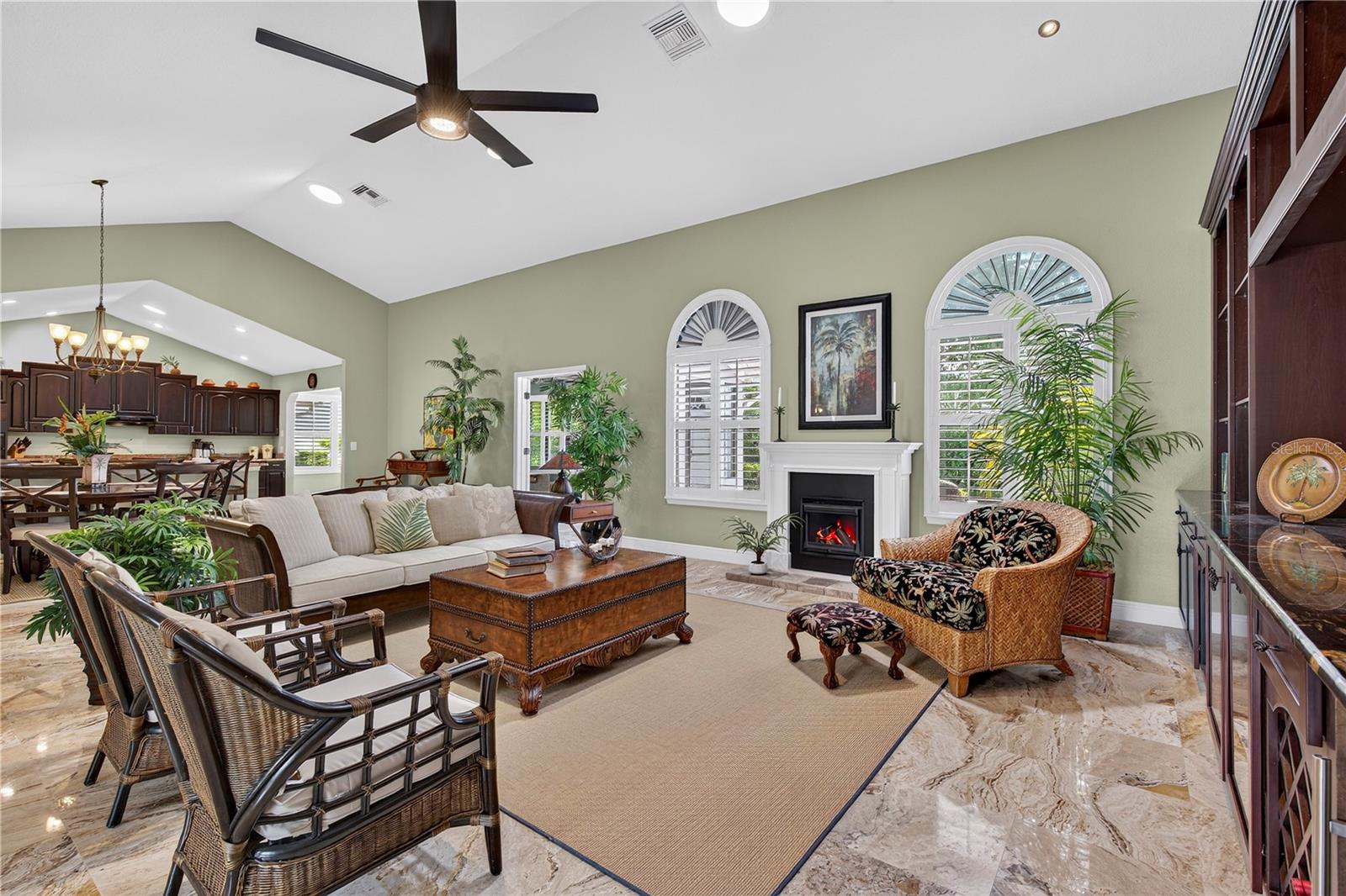 2604 ROYAL LIVERPOOL DRIVE
