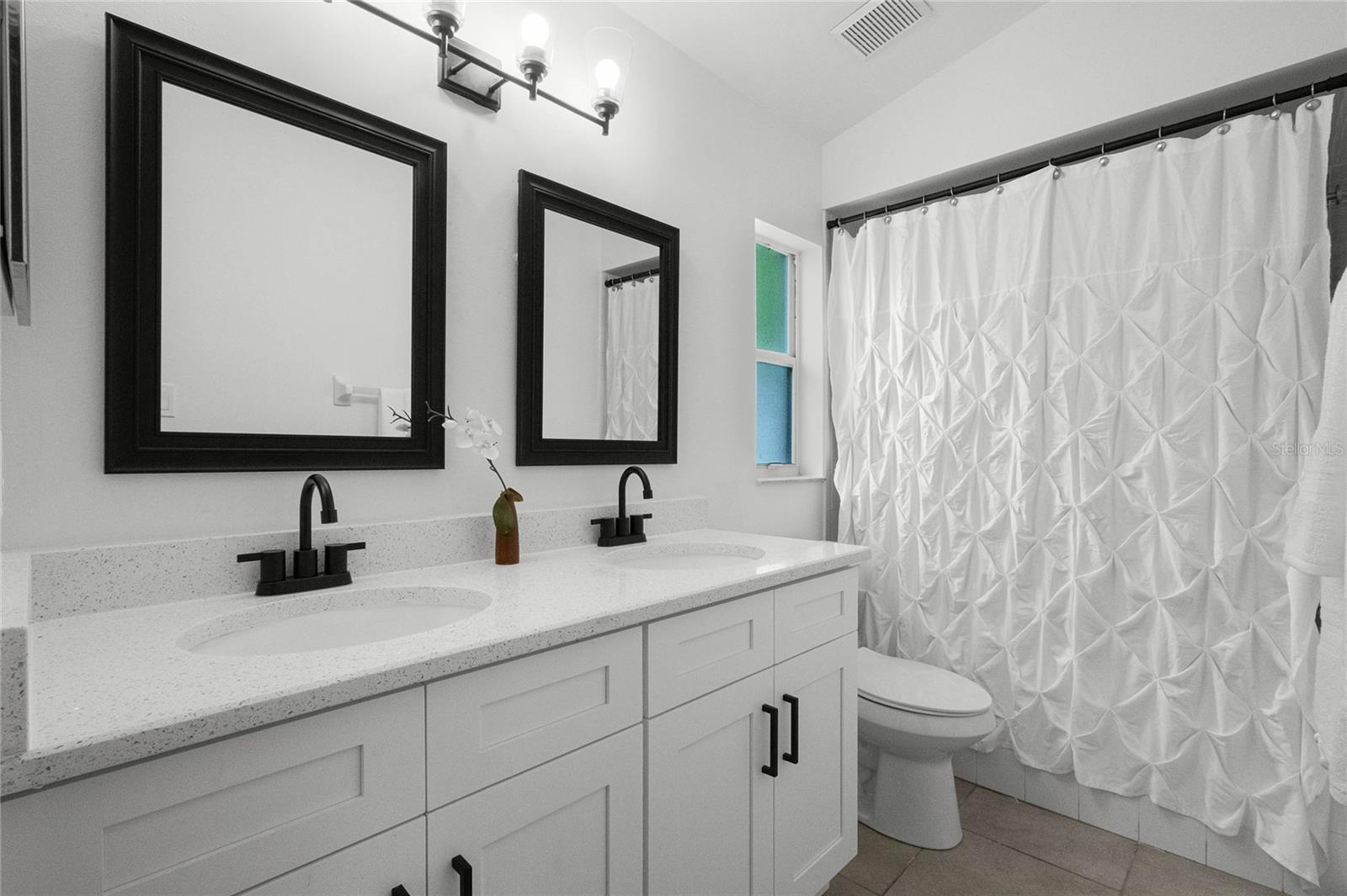 SEASONS THE - Residential