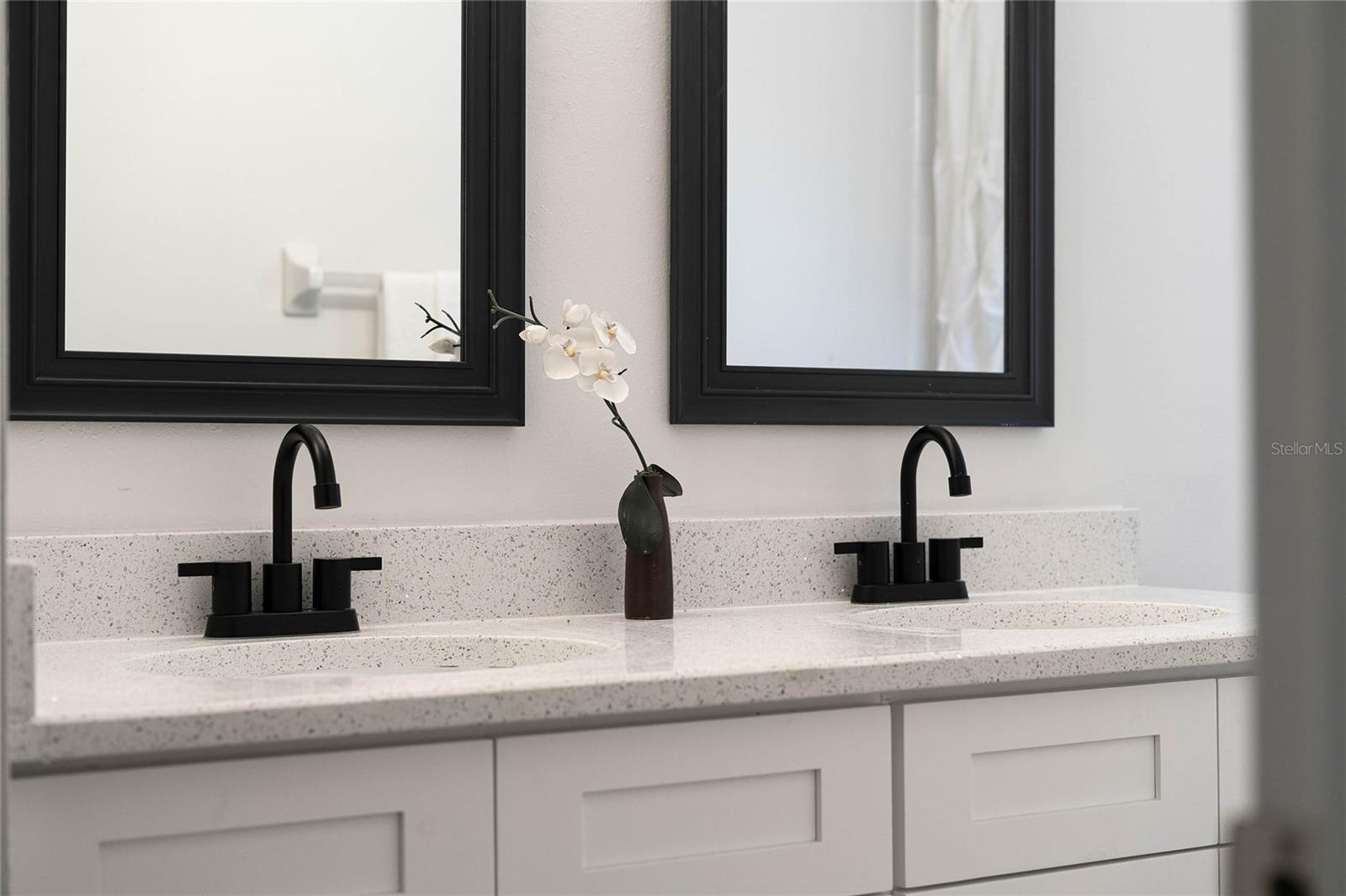 SEASONS THE - Residential