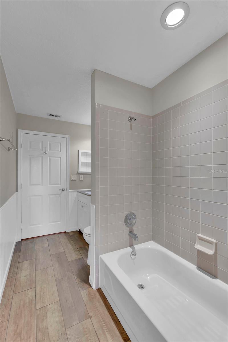 ROBBINS REST - Residential