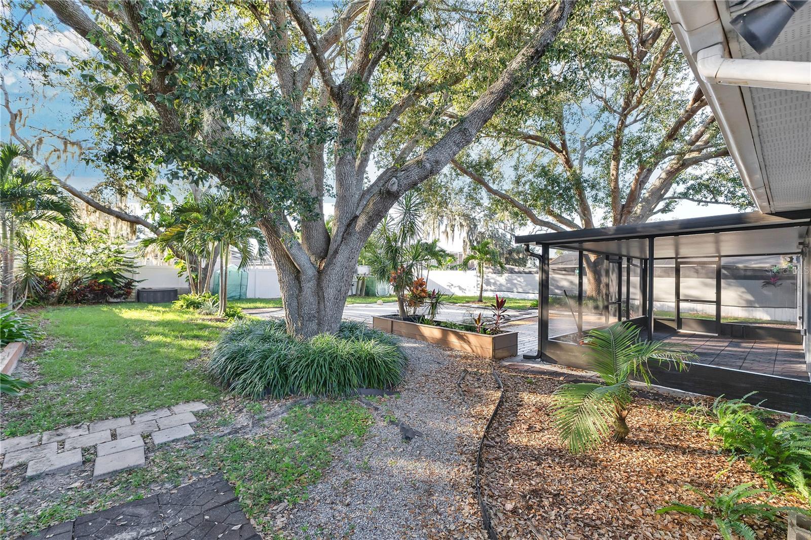 ROBBINS REST - Residential