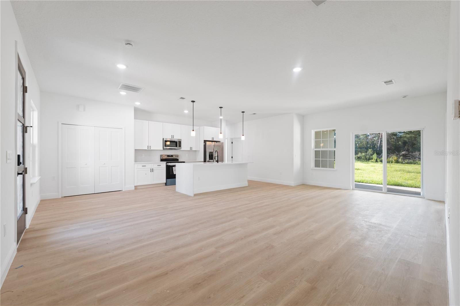 CITRUS SPGS UNIT 13 - Residential