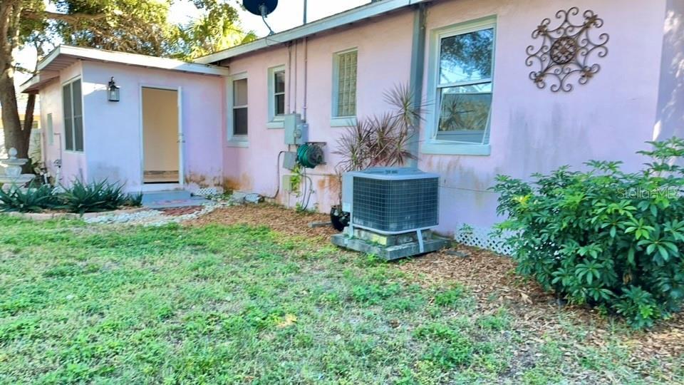 DUNEDIN ISLES 1 - Residential Lease