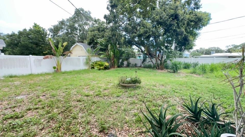 DUNEDIN ISLES 1 - Residential Lease