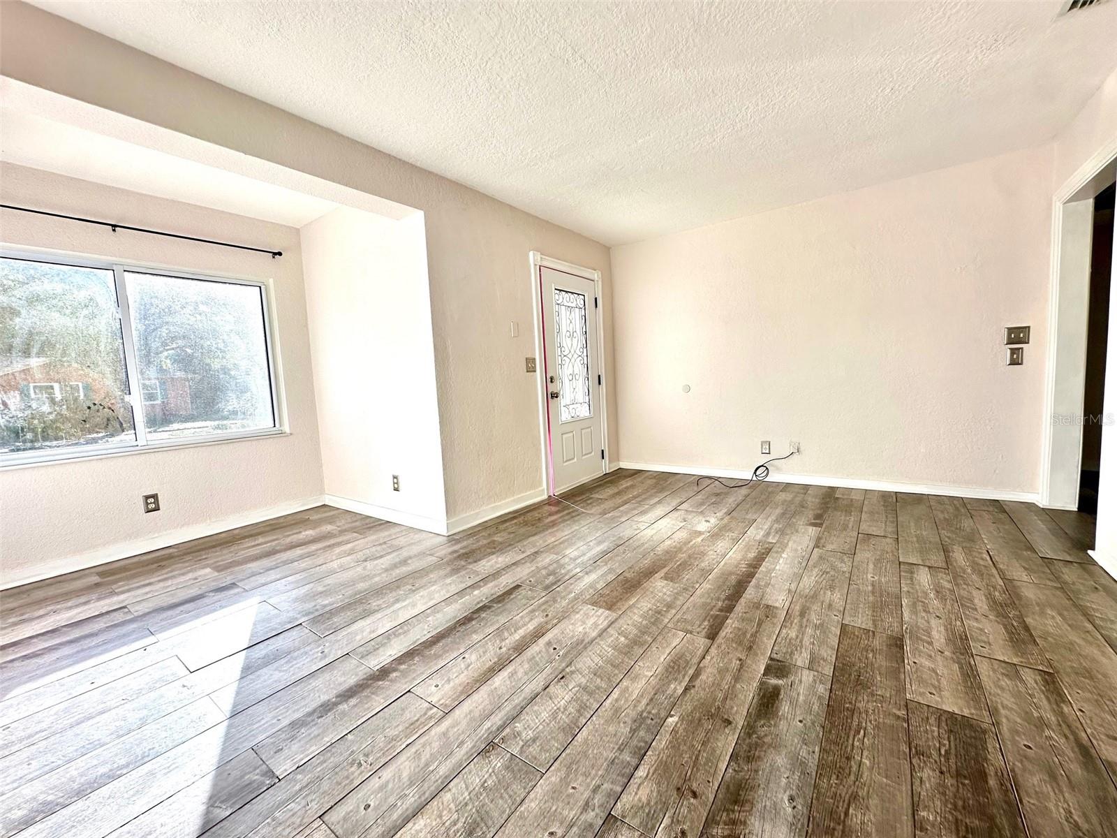 DUNEDIN ISLES 1 - Residential Lease