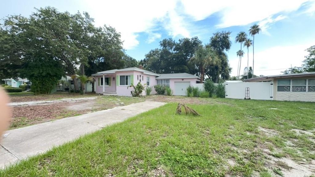 Photo of 332 Buena Vista Drive S, Dunedin, FL 34698 (MLS # TB8432983)