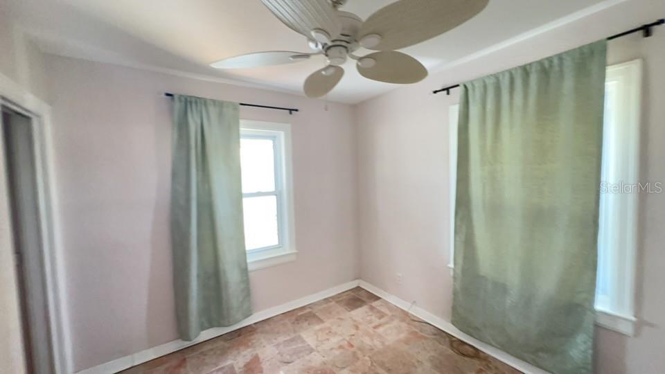 DUNEDIN ISLES 1 - Residential Lease