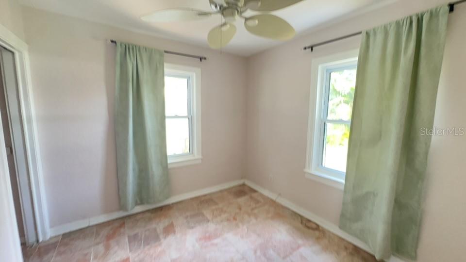 DUNEDIN ISLES 1 - Residential Lease