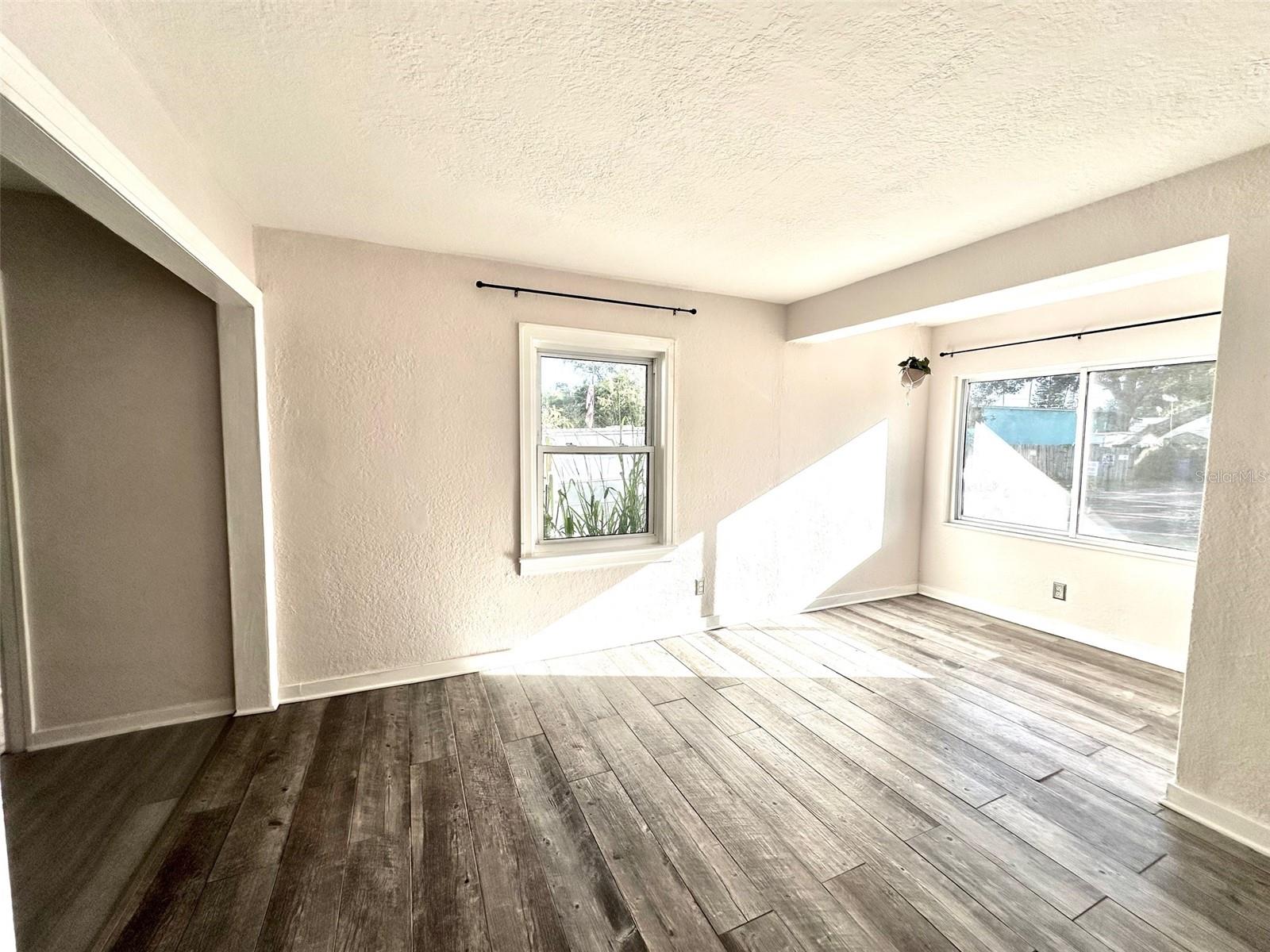 DUNEDIN ISLES 1 - Residential Lease