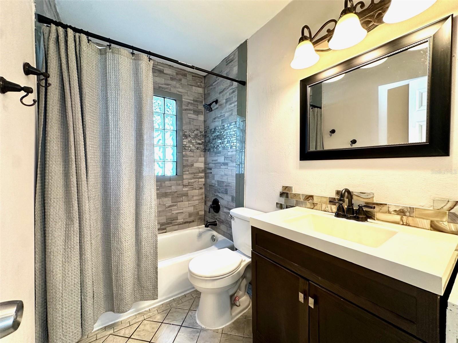 DUNEDIN ISLES 1 - Residential Lease