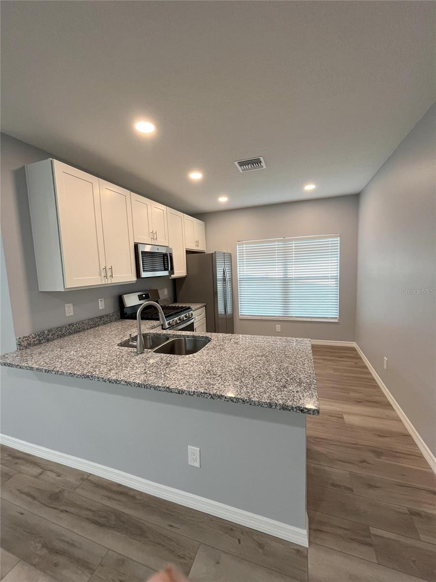 3304 SUMMER ISLAND COURT