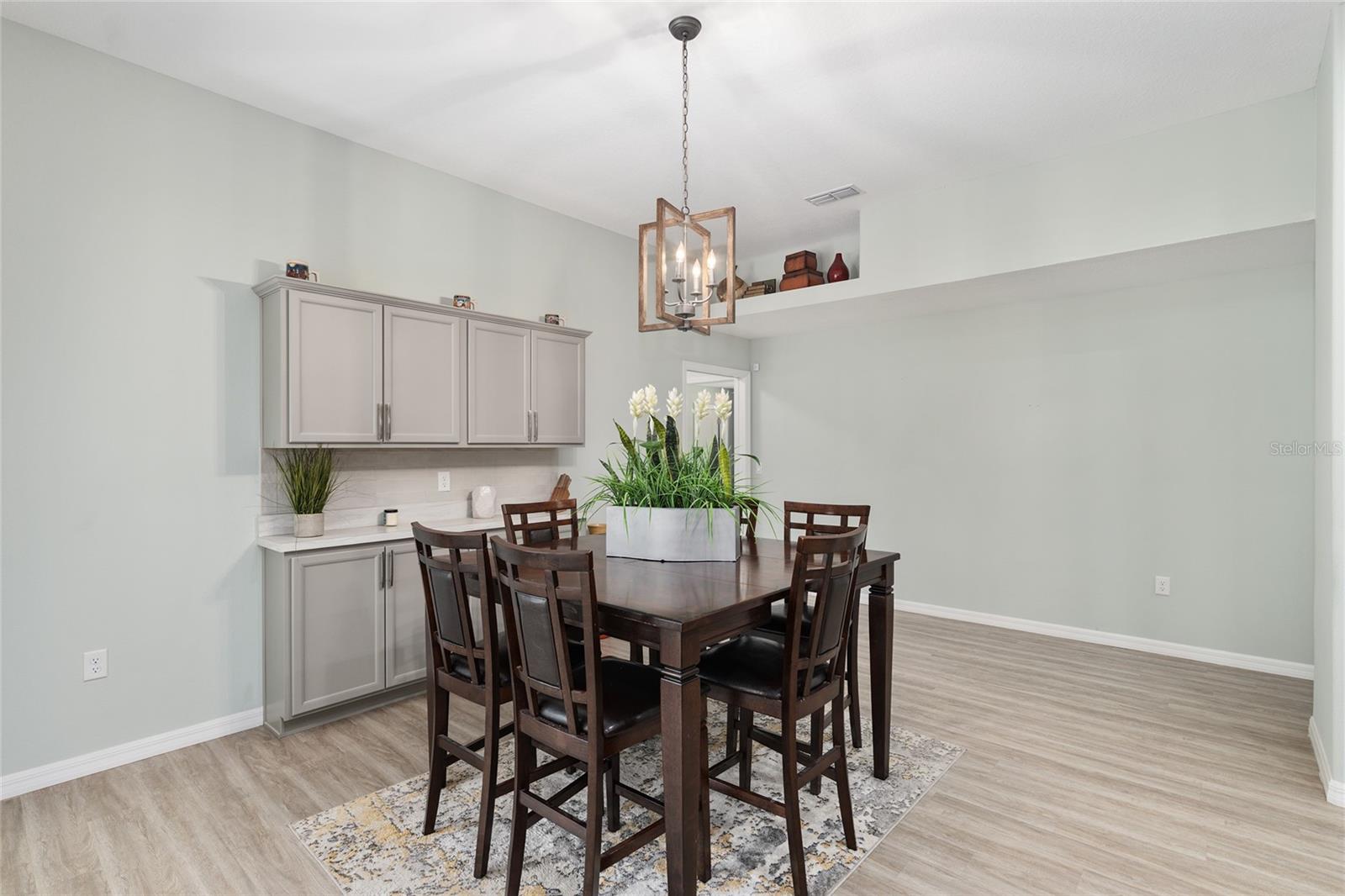 SILVER MDWS NORTH - Residential