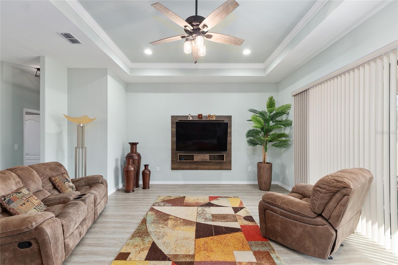 SILVER MDWS NORTH - Residential