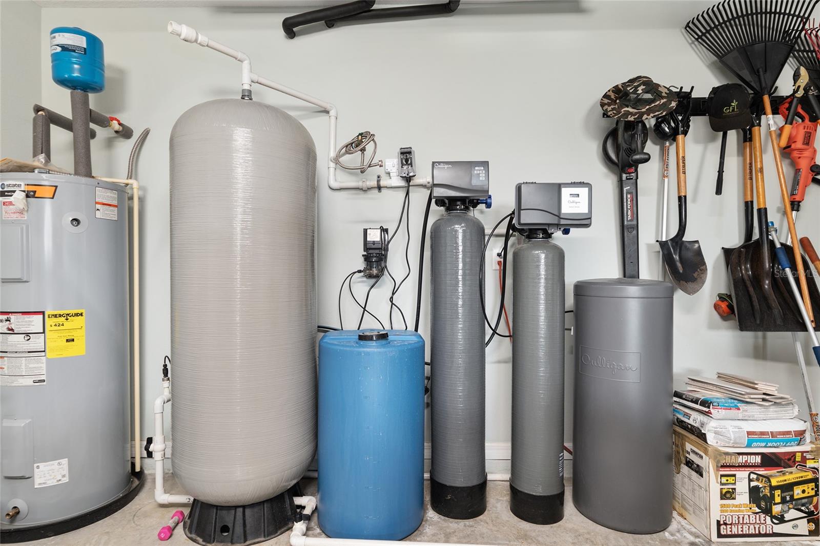 SILVER MDWS NORTH - Residential