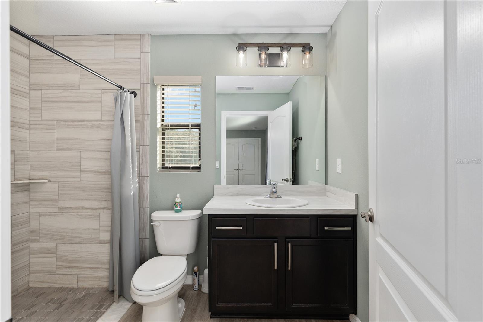 SILVER MDWS NORTH - Residential