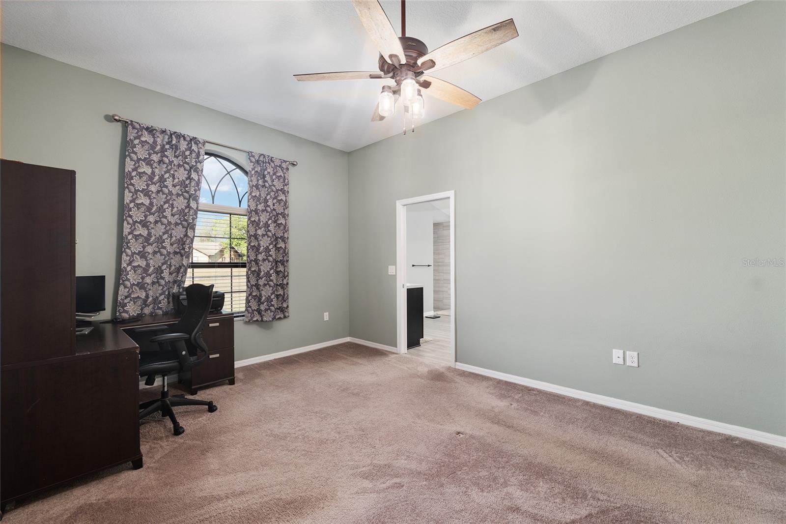 SILVER MDWS NORTH - Residential