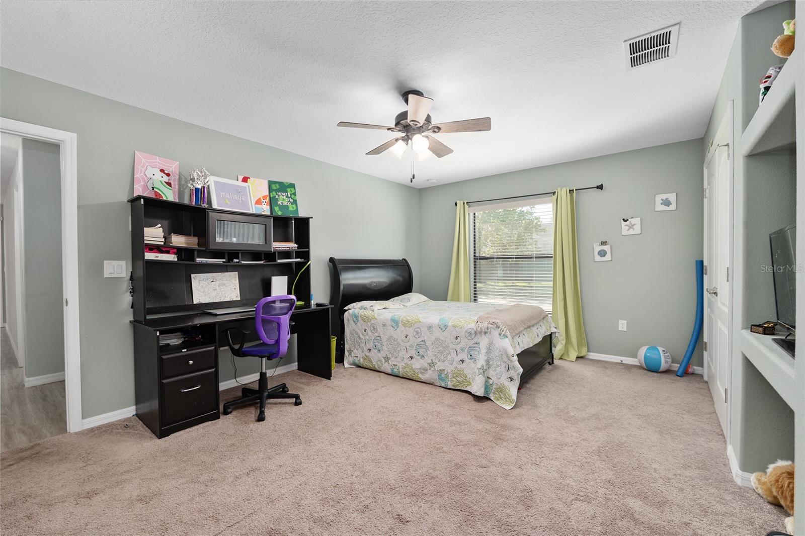 SILVER MDWS NORTH - Residential