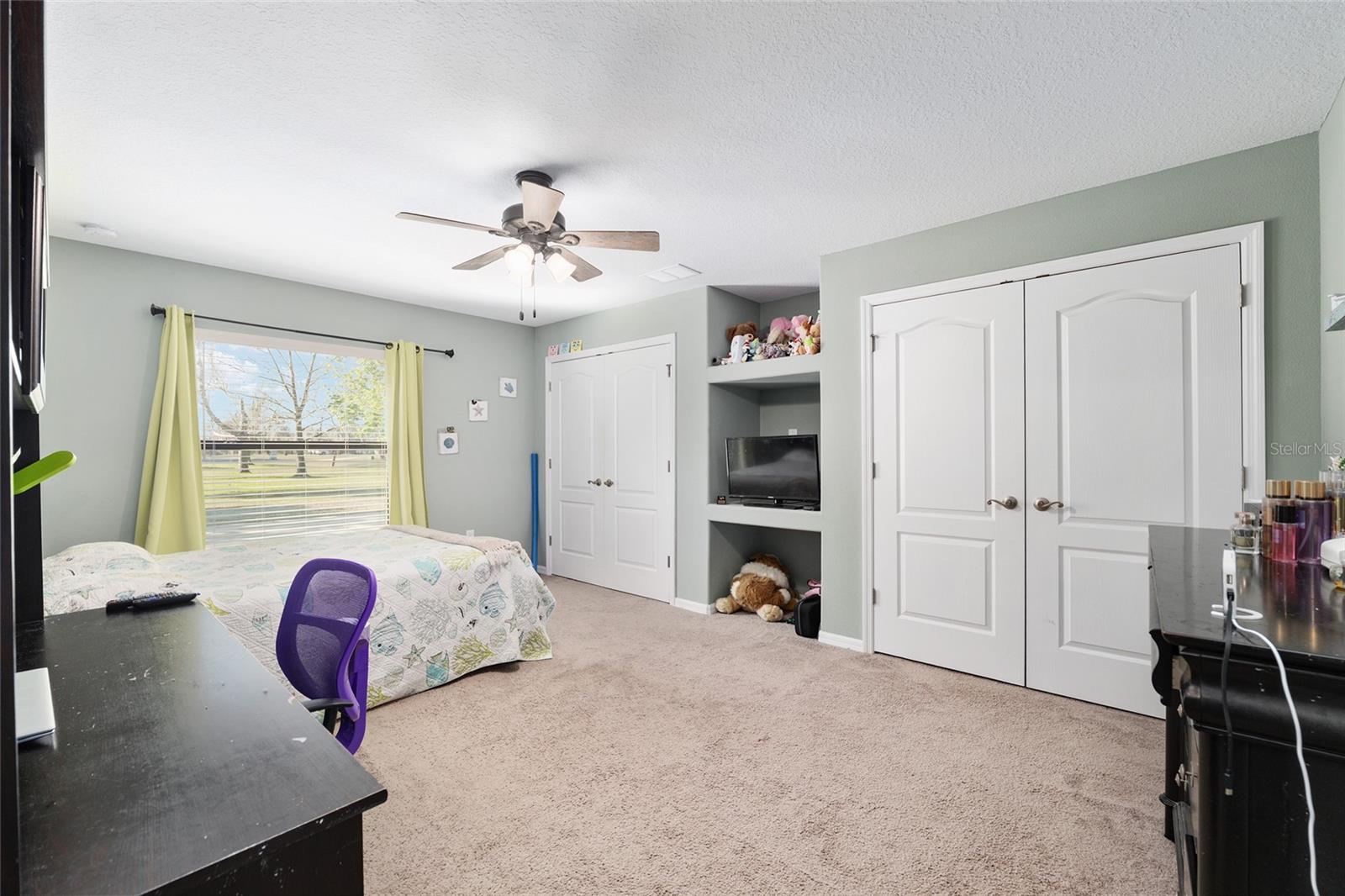 SILVER MDWS NORTH - Residential