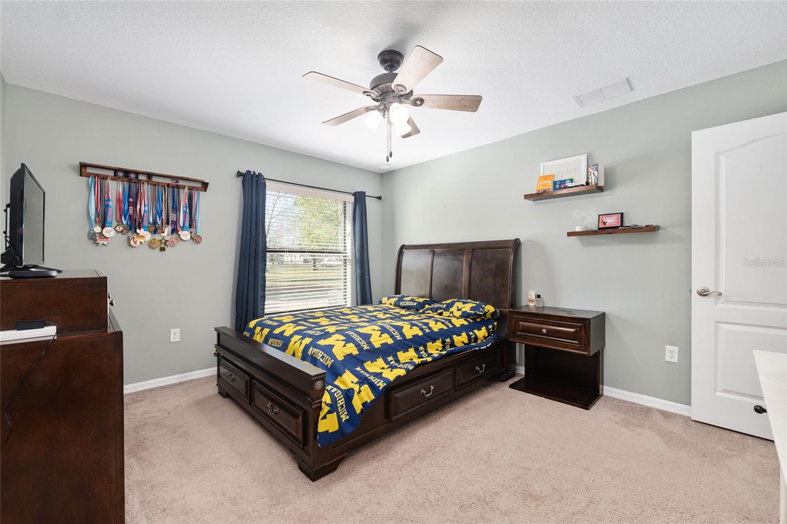 SILVER MDWS NORTH - Residential