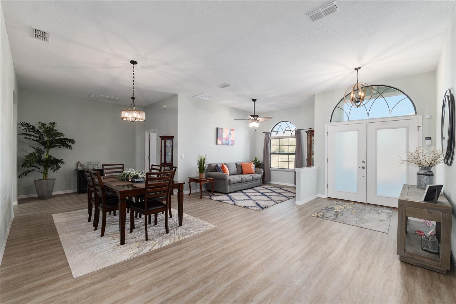 SILVER MDWS NORTH - Residential