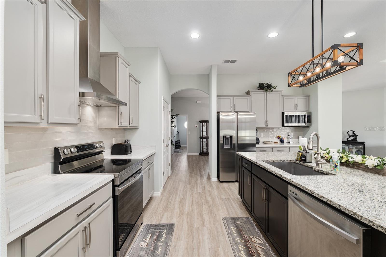 SILVER MDWS NORTH - Residential