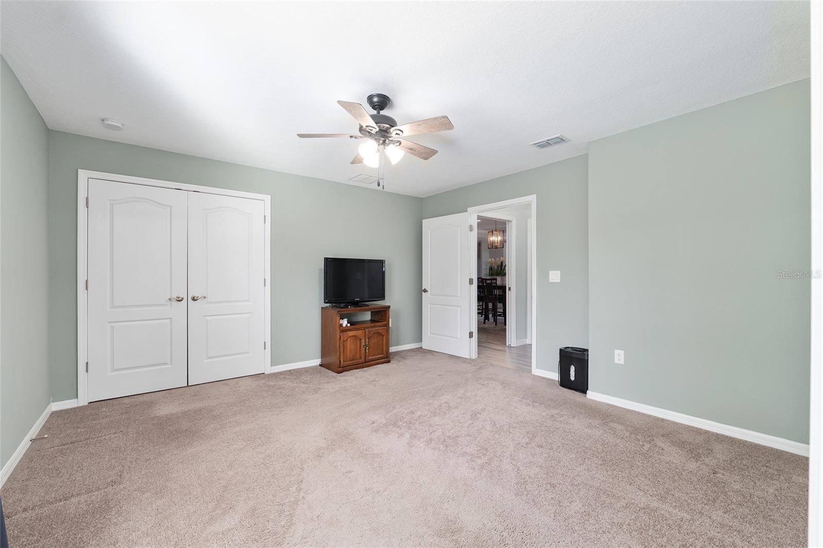 SILVER MDWS NORTH - Residential