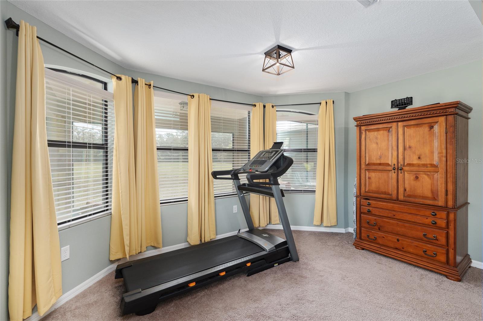 SILVER MDWS NORTH - Residential