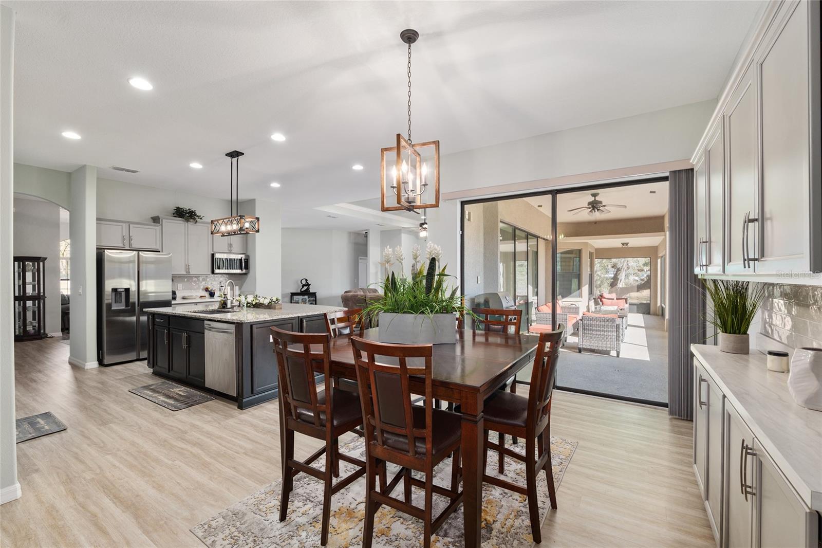 SILVER MDWS NORTH - Residential