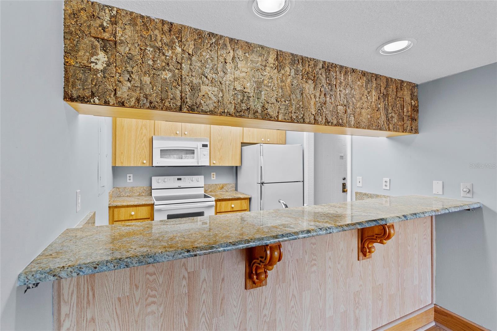 GRENELEFE BURNWAY NORTH CONDO - Residential