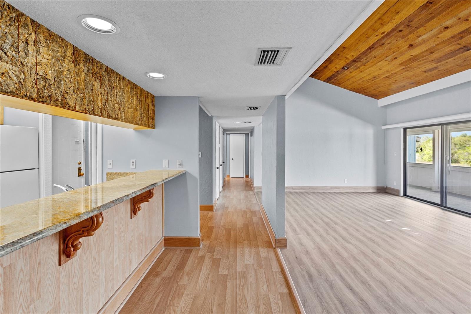 GRENELEFE BURNWAY NORTH CONDO - Residential