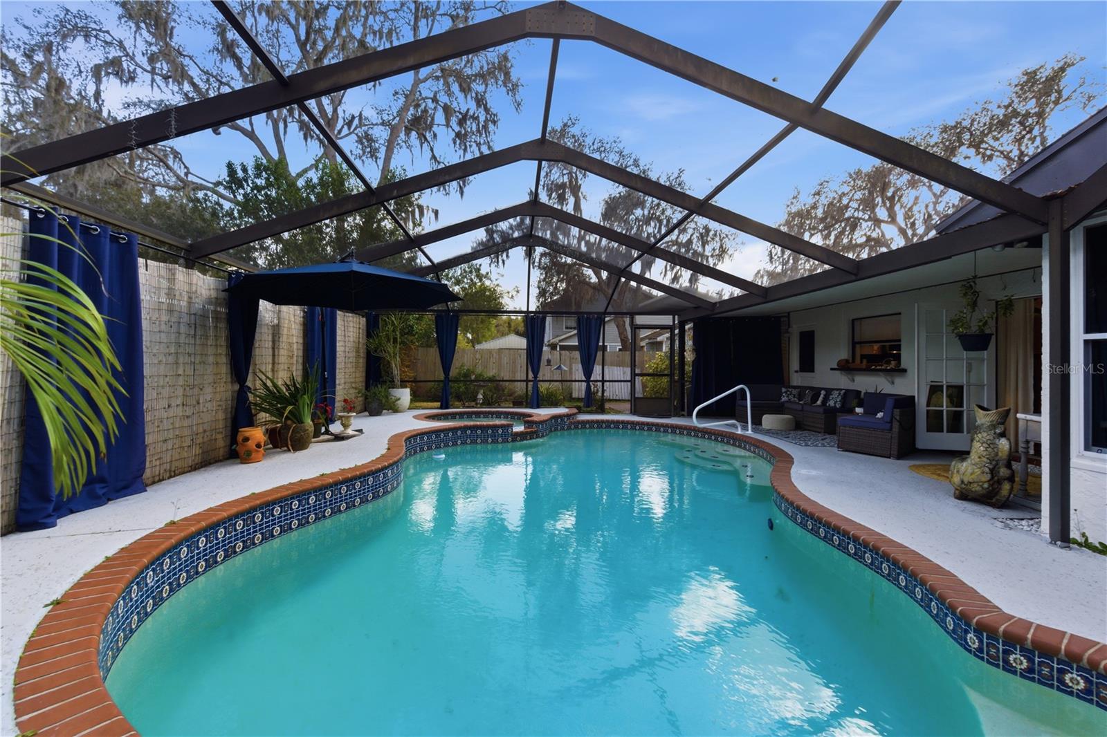 LAKE COMMISTON SUB - Residential