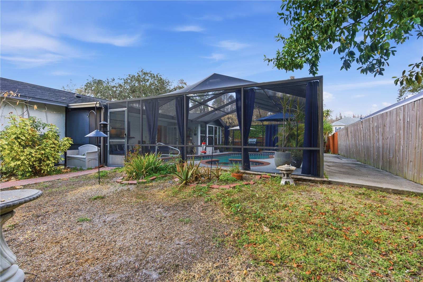 LAKE COMMISTON SUB - Residential