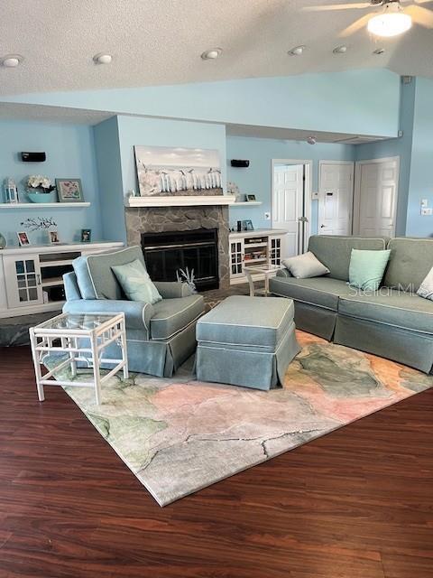 WINDSOR WOODS II - Residential Lease