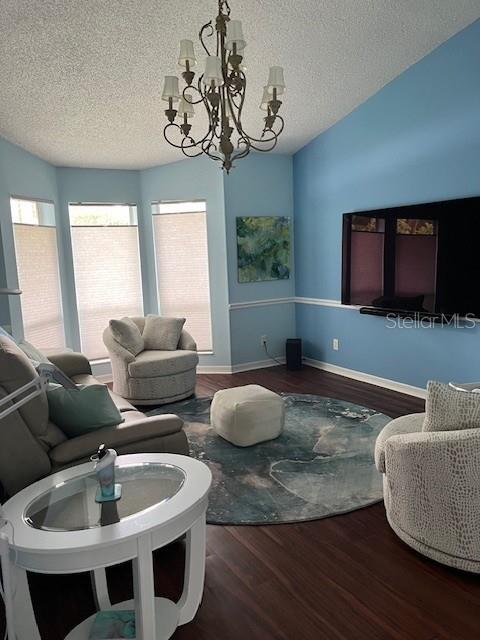 WINDSOR WOODS II - Residential Lease