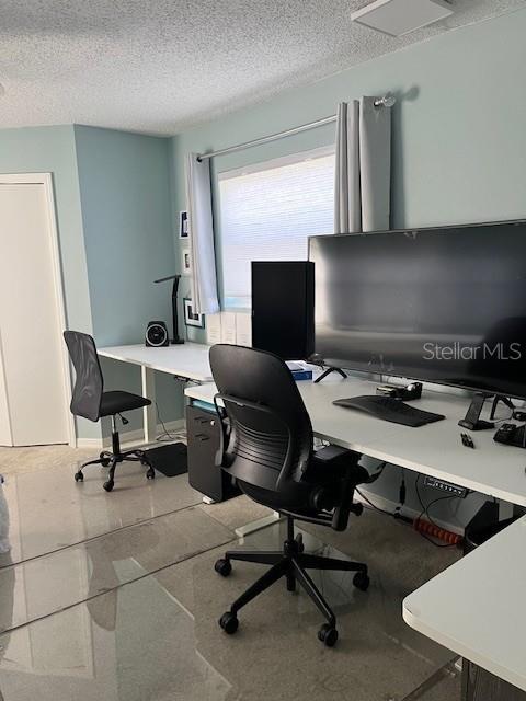 WINDSOR WOODS II - Residential Lease