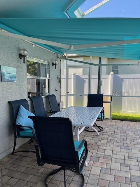 WINDSOR WOODS II - Residential Lease