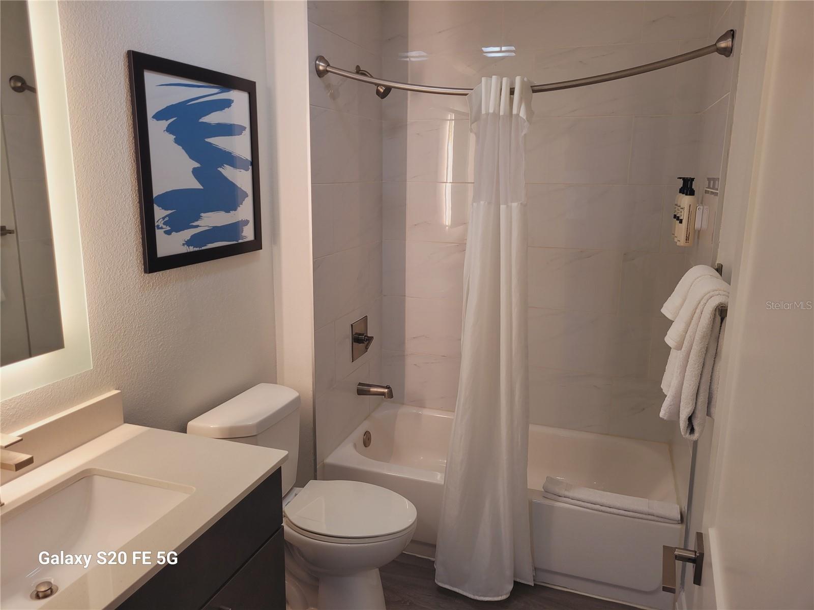 GROVE RESIDENCE & SPA HOTEL CONDO IL - Residential