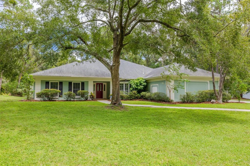 Photo of 10905 Spur Court, Tampa, FL 33626 (MLS # TB8424618)