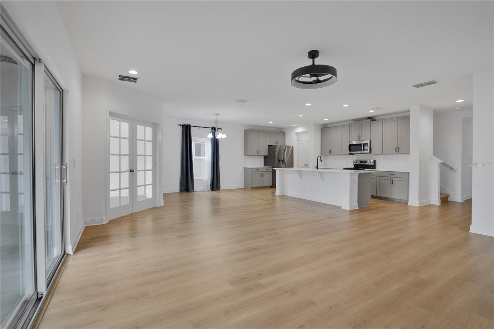 RIDGEVIEW PH 3 - Residential