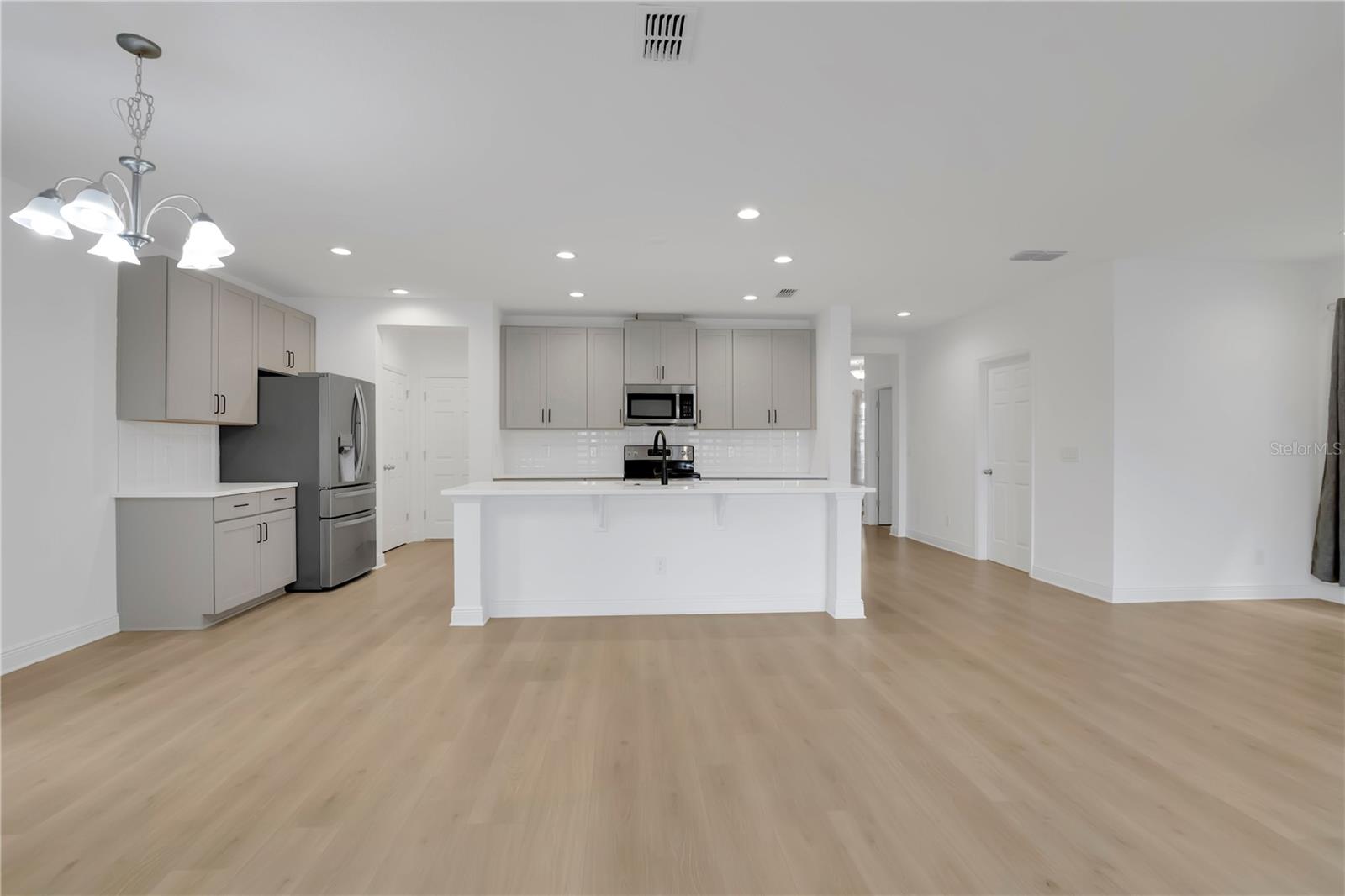 RIDGEVIEW PH 3 - Residential