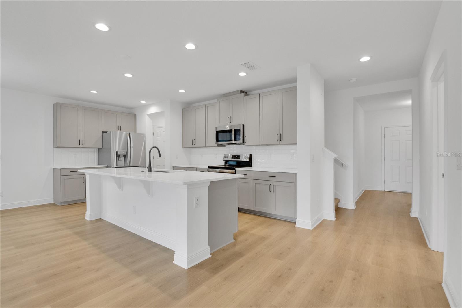 RIDGEVIEW PH 3 - Residential