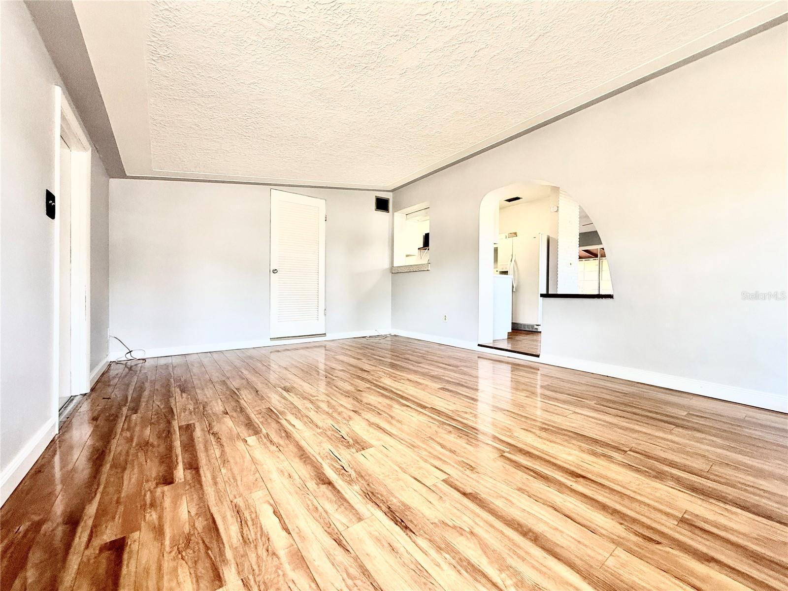 SEMINOLE LAKE VILLAGE 1ST ADD - Residential
