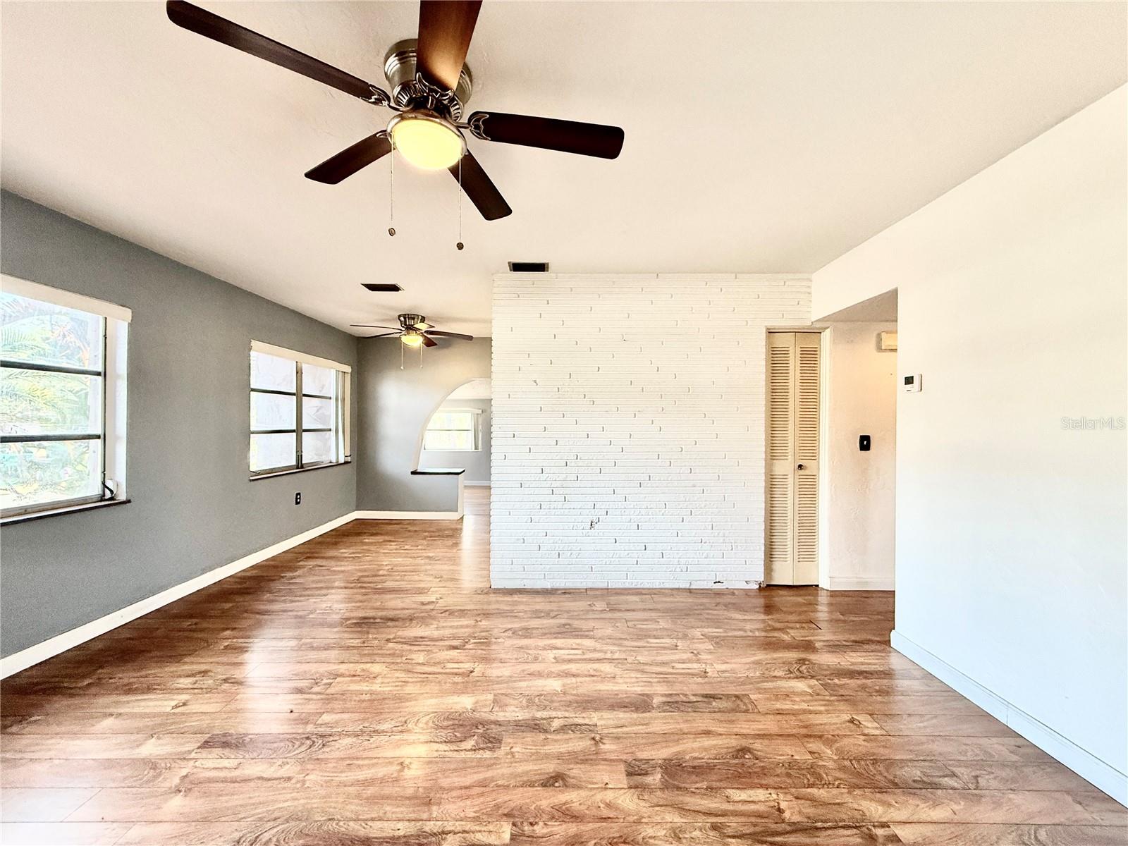 SEMINOLE LAKE VILLAGE 1ST ADD - Residential