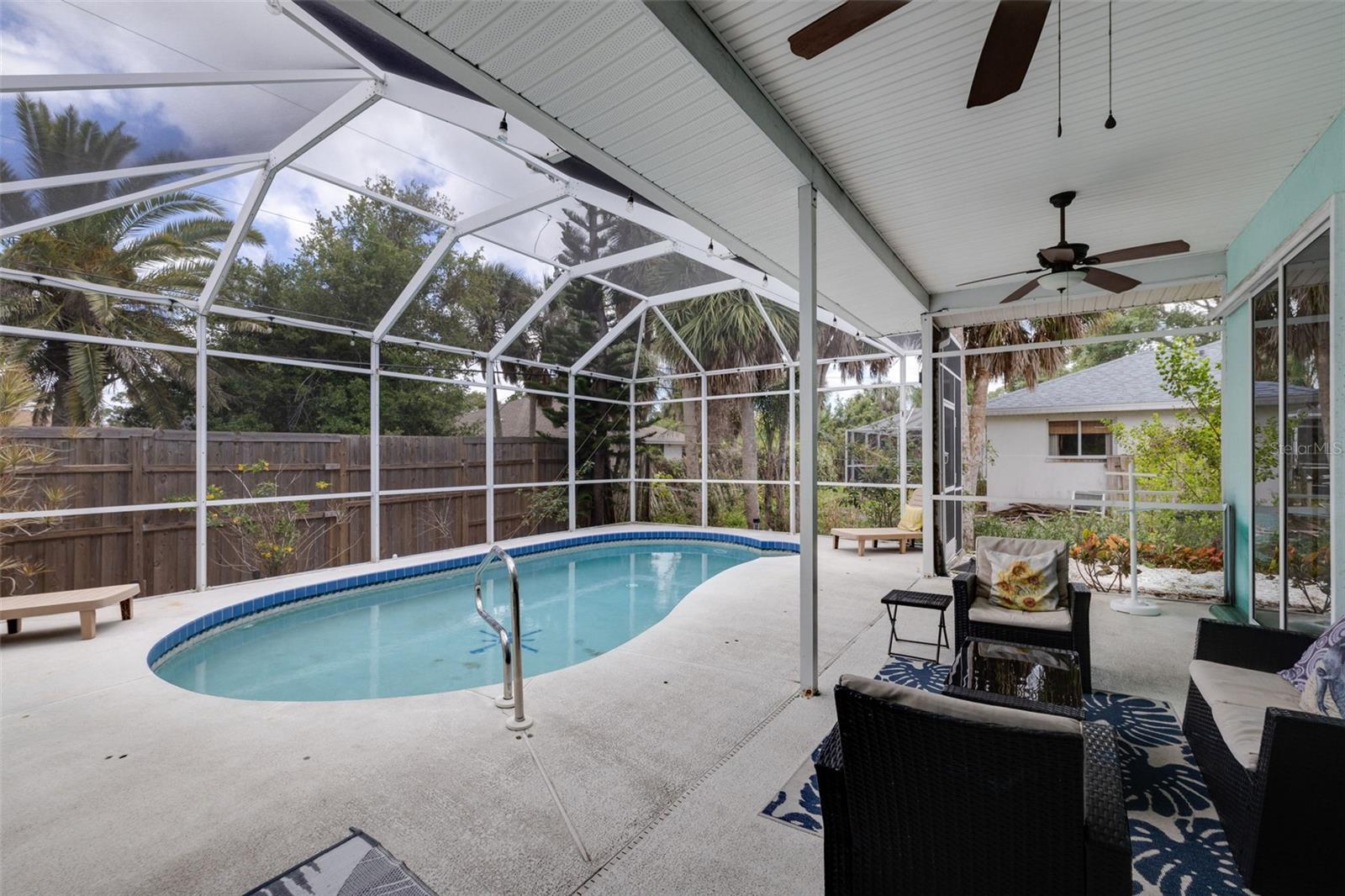 SOUTH VENICE - Residential