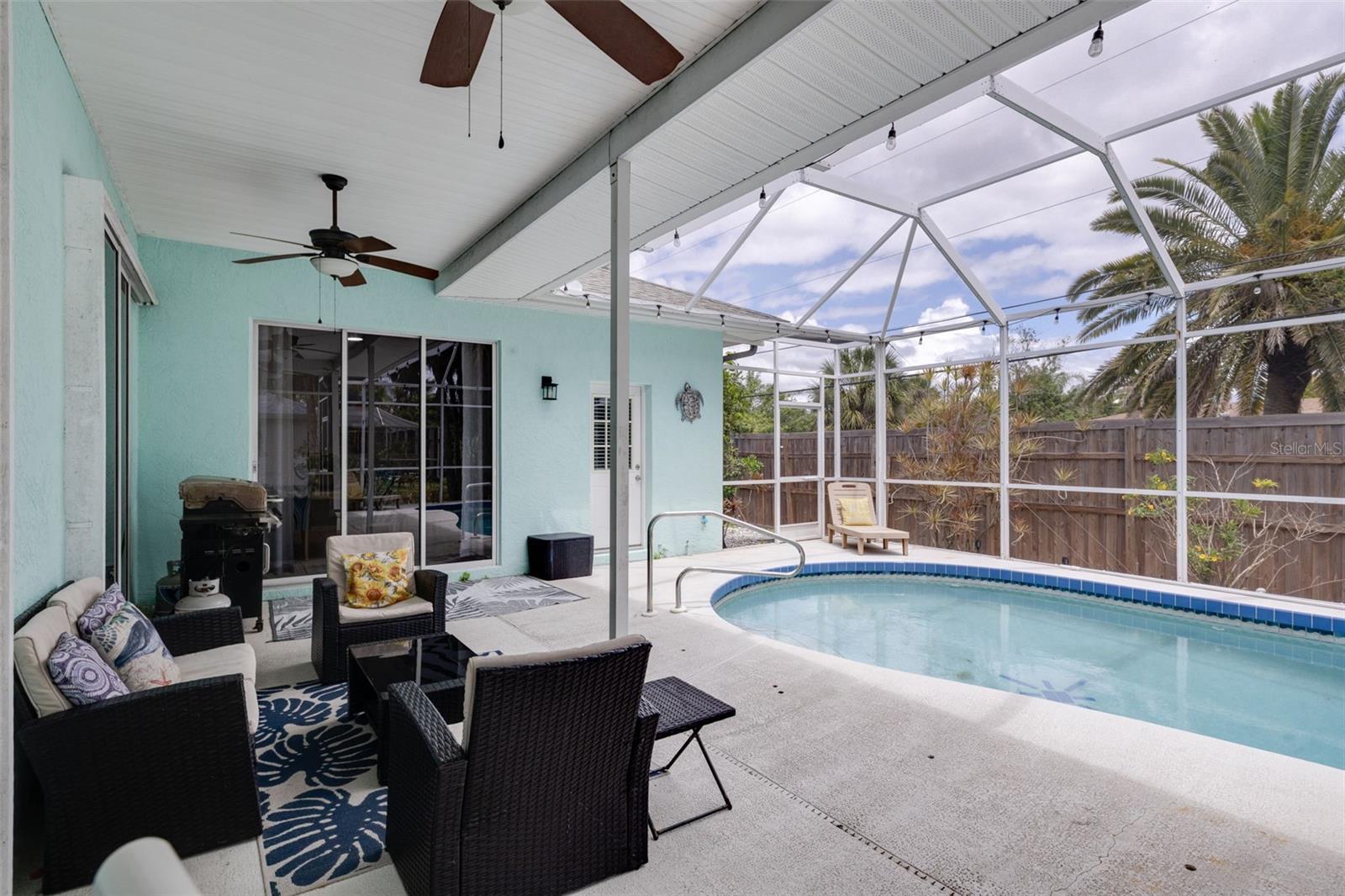 SOUTH VENICE - Residential