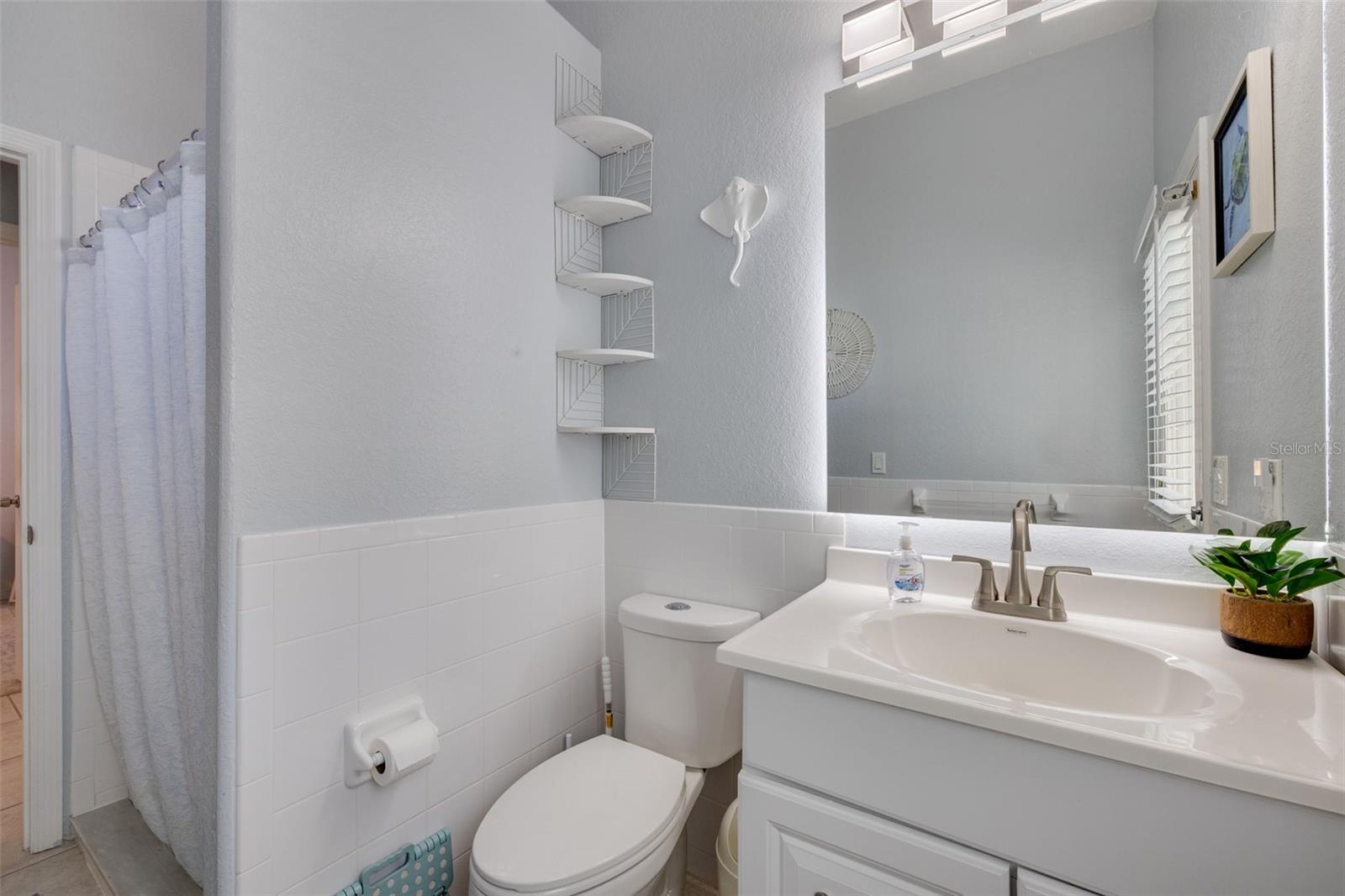 SOUTH VENICE - Residential