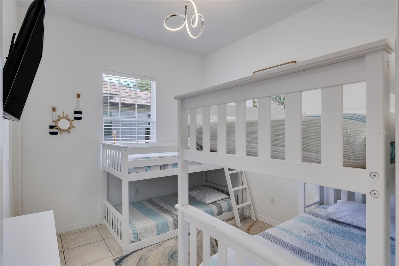 SOUTH VENICE - Residential