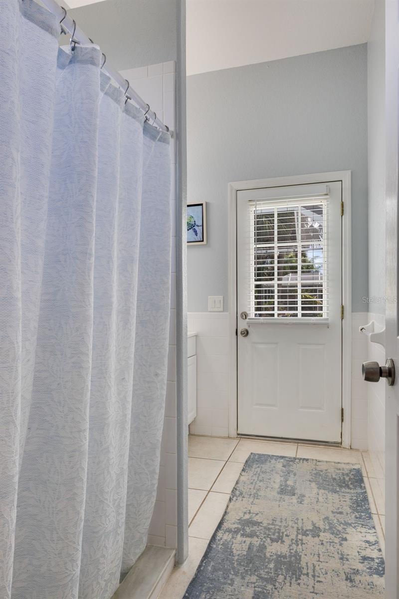 SOUTH VENICE - Residential