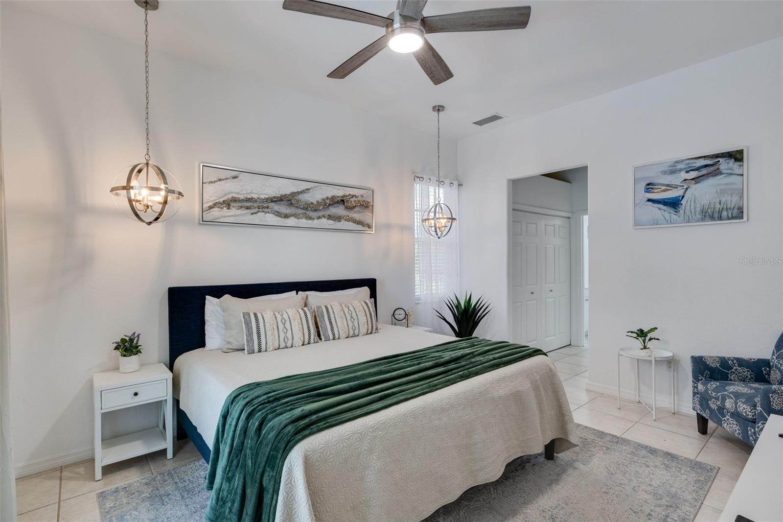 SOUTH VENICE - Residential